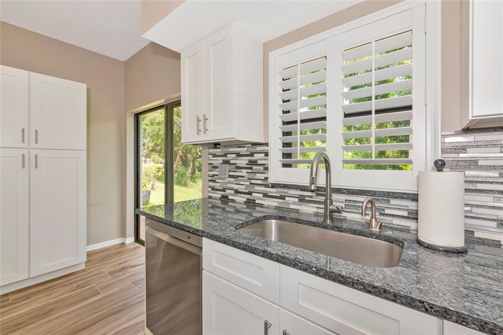 Image 14 of 78 For 1712 Starling Drive 101