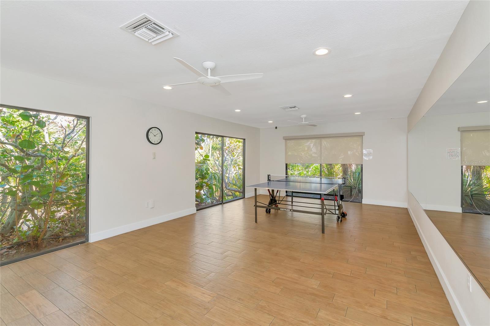Image 63 of 78 For 1712 Starling Drive 101