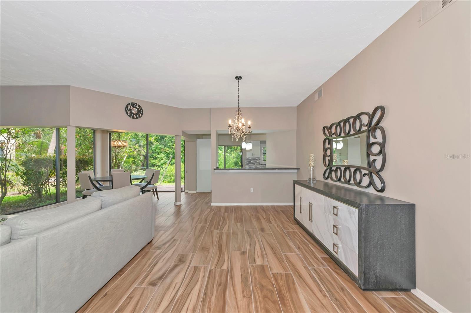 Image 7 of 78 For 1712 Starling Drive 101