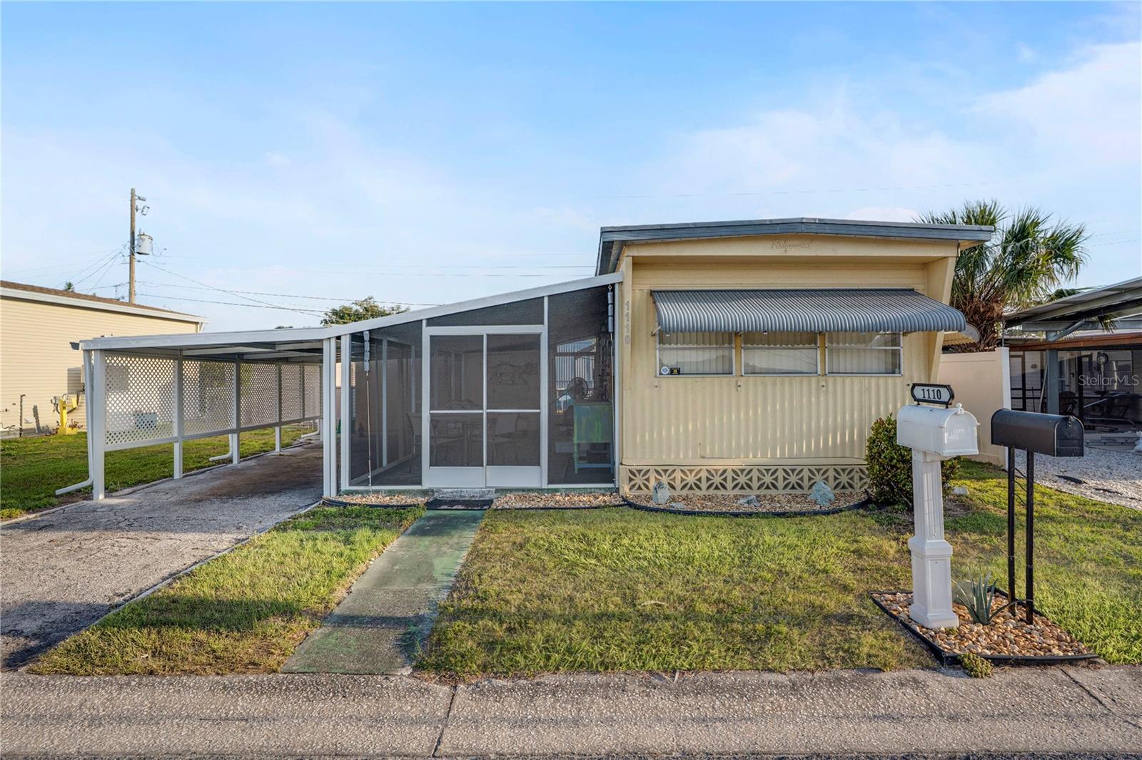 Image 11 of 34 For 1110 49th Avenue Drive W