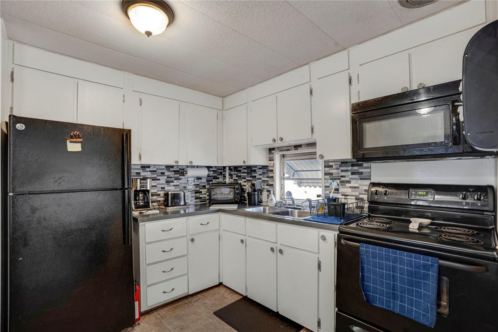 Image 12 of 34 For 1110 49th Avenue Drive W