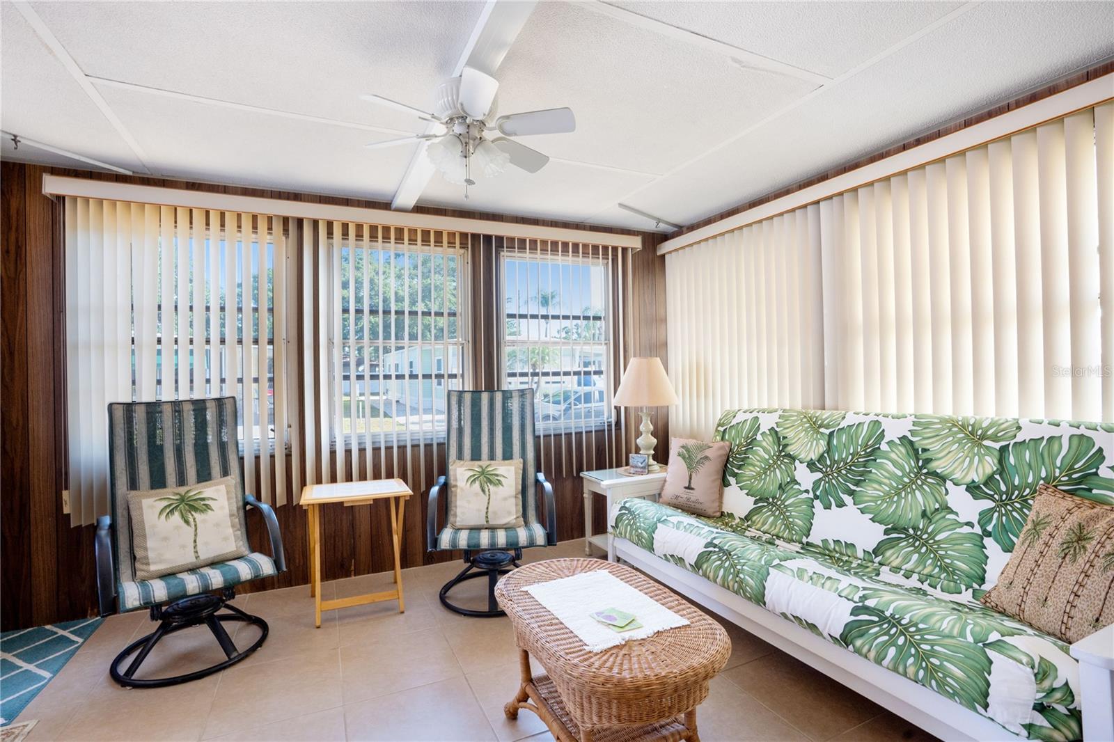 Image 2 of 34 For 808 53rd Avenue E 82