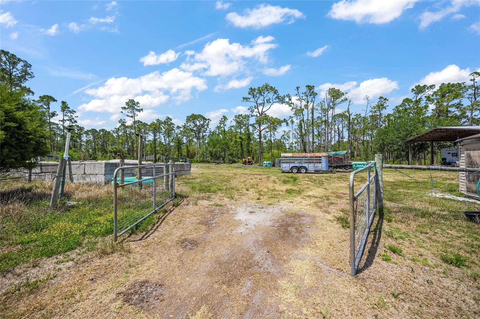 Image 18 of 64 For 6068 Ruff Street