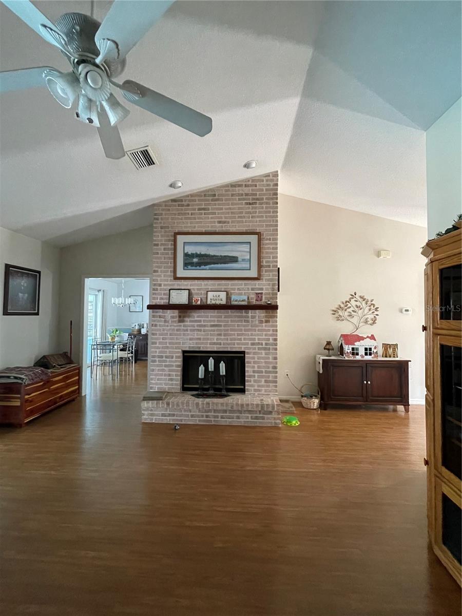 Image 7 of 12 For 12809 7th Avenue Ne