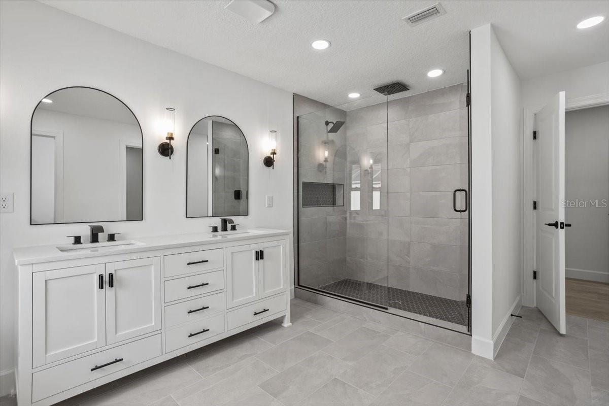 Image 11 of 28 For 2881 48th Way E