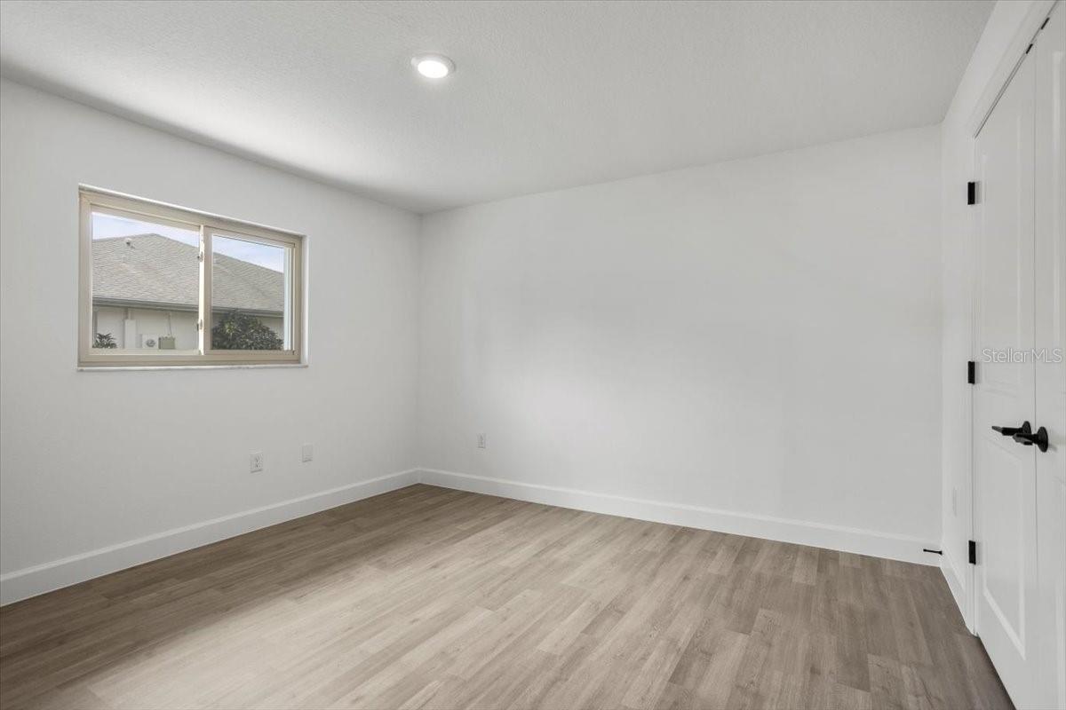 Image 16 of 28 For 2881 48th Way E