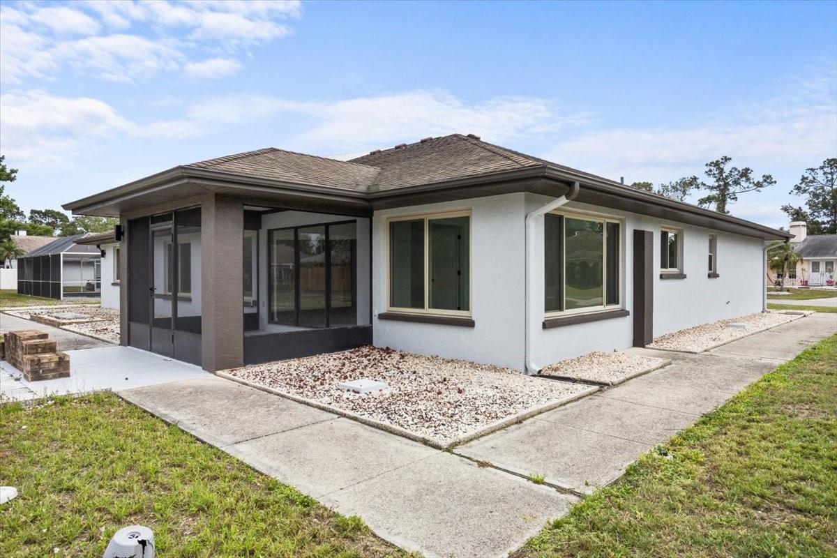 Image 23 of 28 For 2881 48th Way E