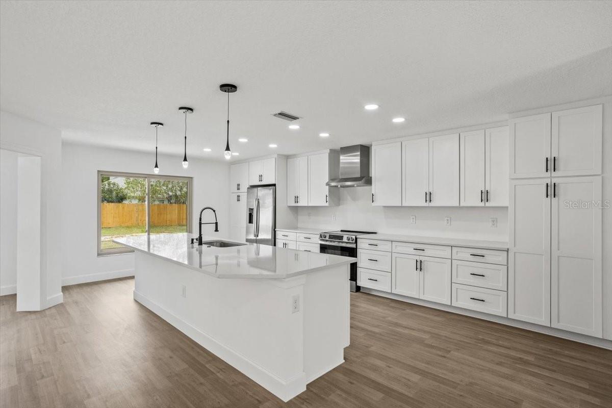 Image 7 of 28 For 2881 48th Way E