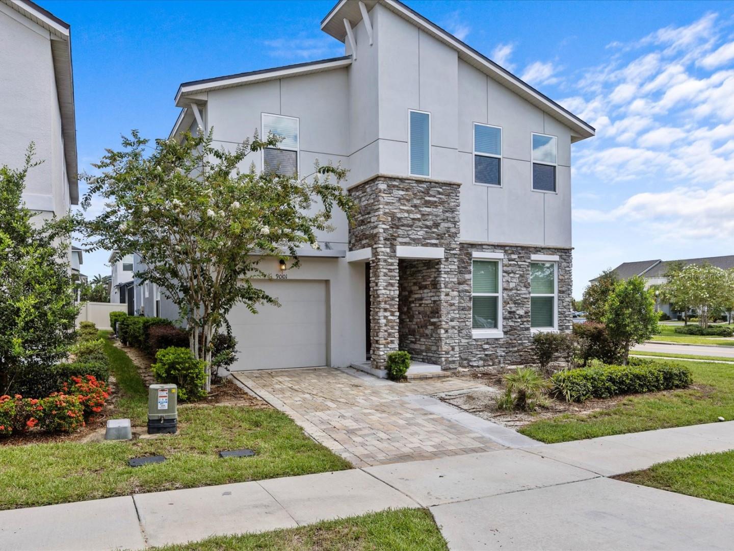 Image 2 of 49 For 9001 Flamingo Key Way