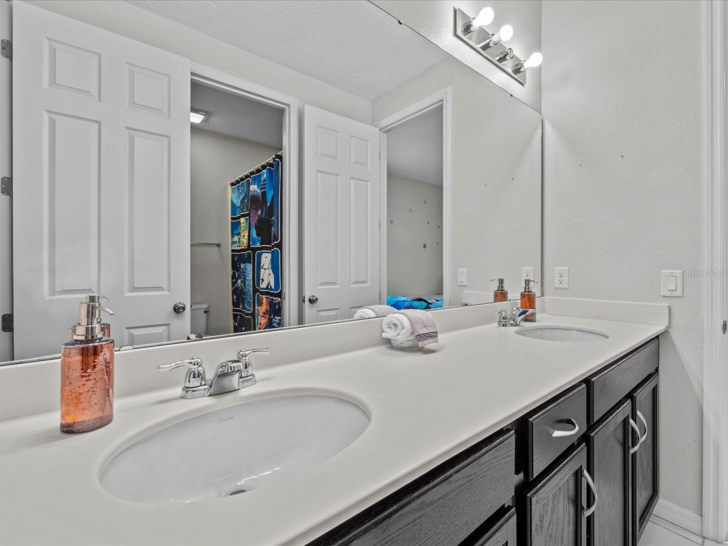 Image 32 of 49 For 9001 Flamingo Key Way