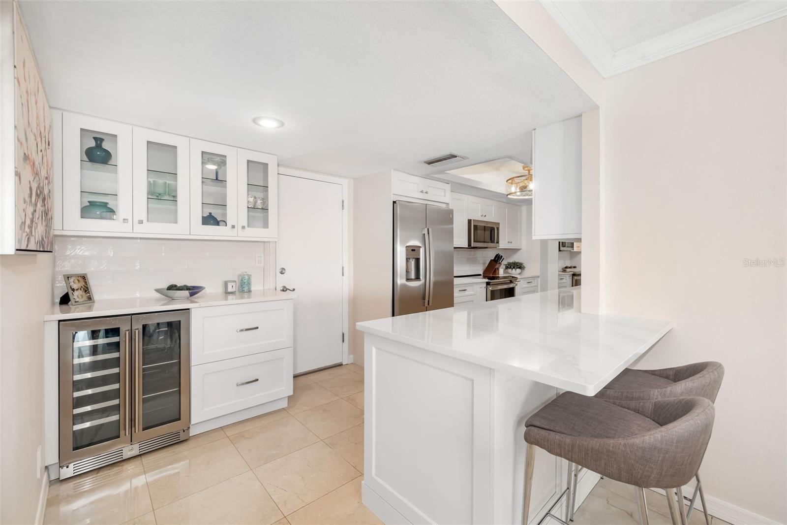 Image 15 of 94 For 1750 Benjamin Franklin Drive 6b