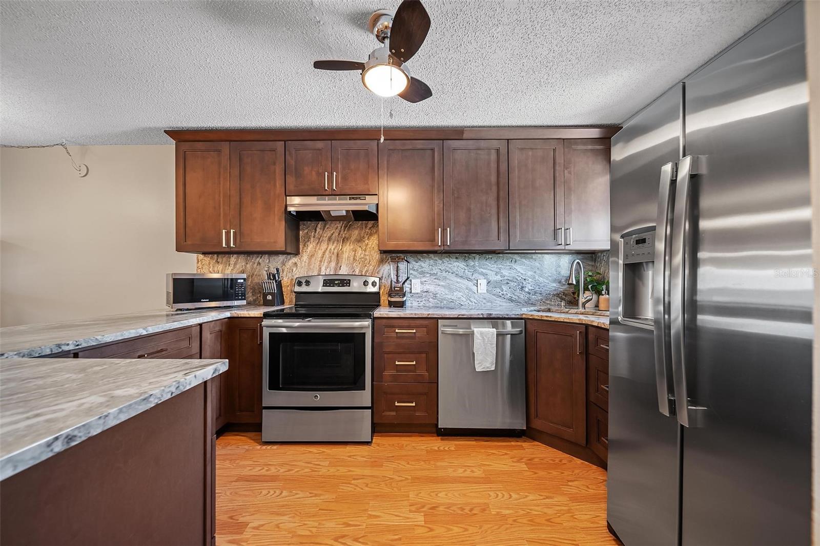 Image 27 of 41 For 6033 34th Street W 132
