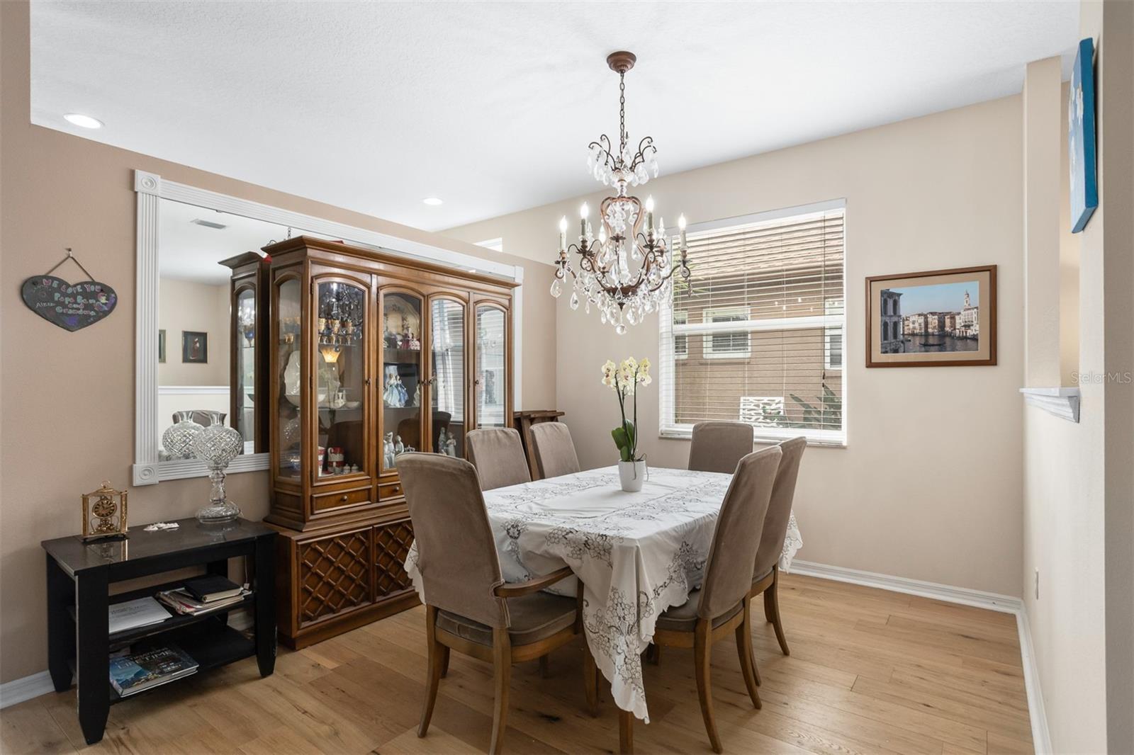 Image 21 of 59 For 1322 Millbrook Circle
