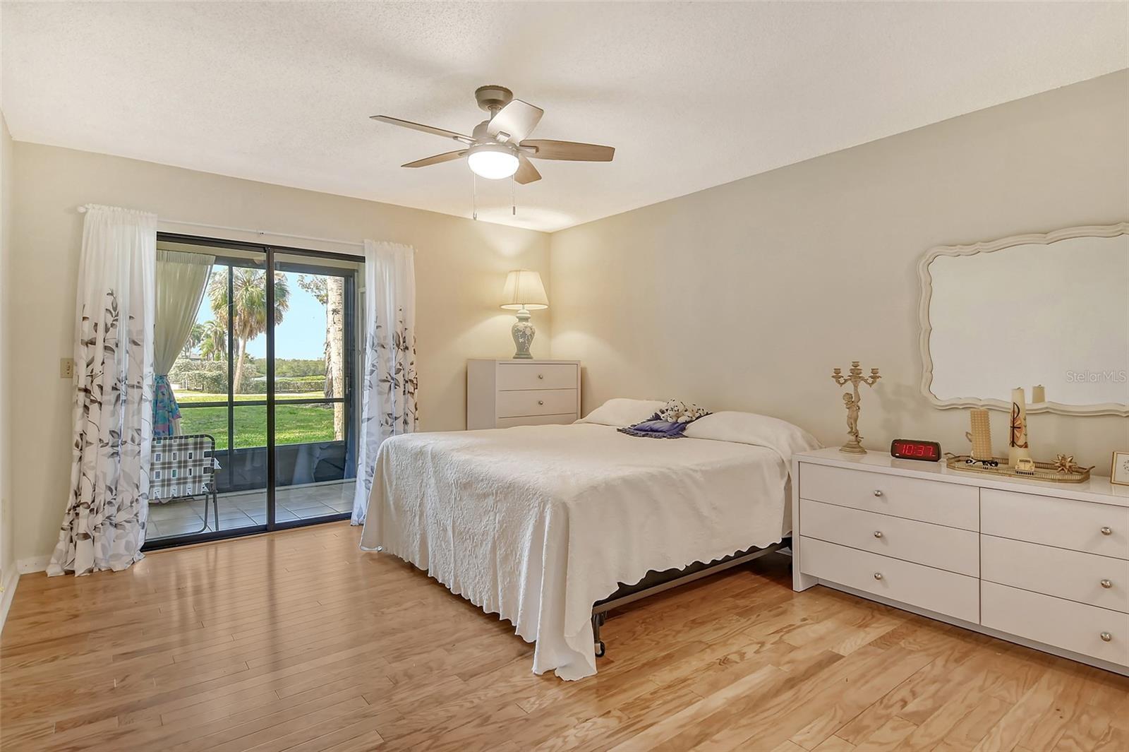 Image 23 of 56 For 1532 Pelican Point Drive Ba139
