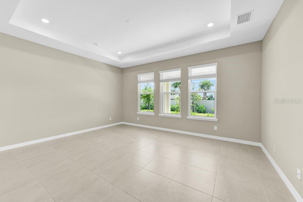 Image 24 of 32 For 7052 Foxboro Way