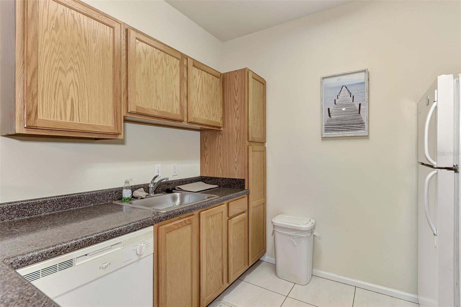 Image 13 of 40 For 4802 51st Street W 704