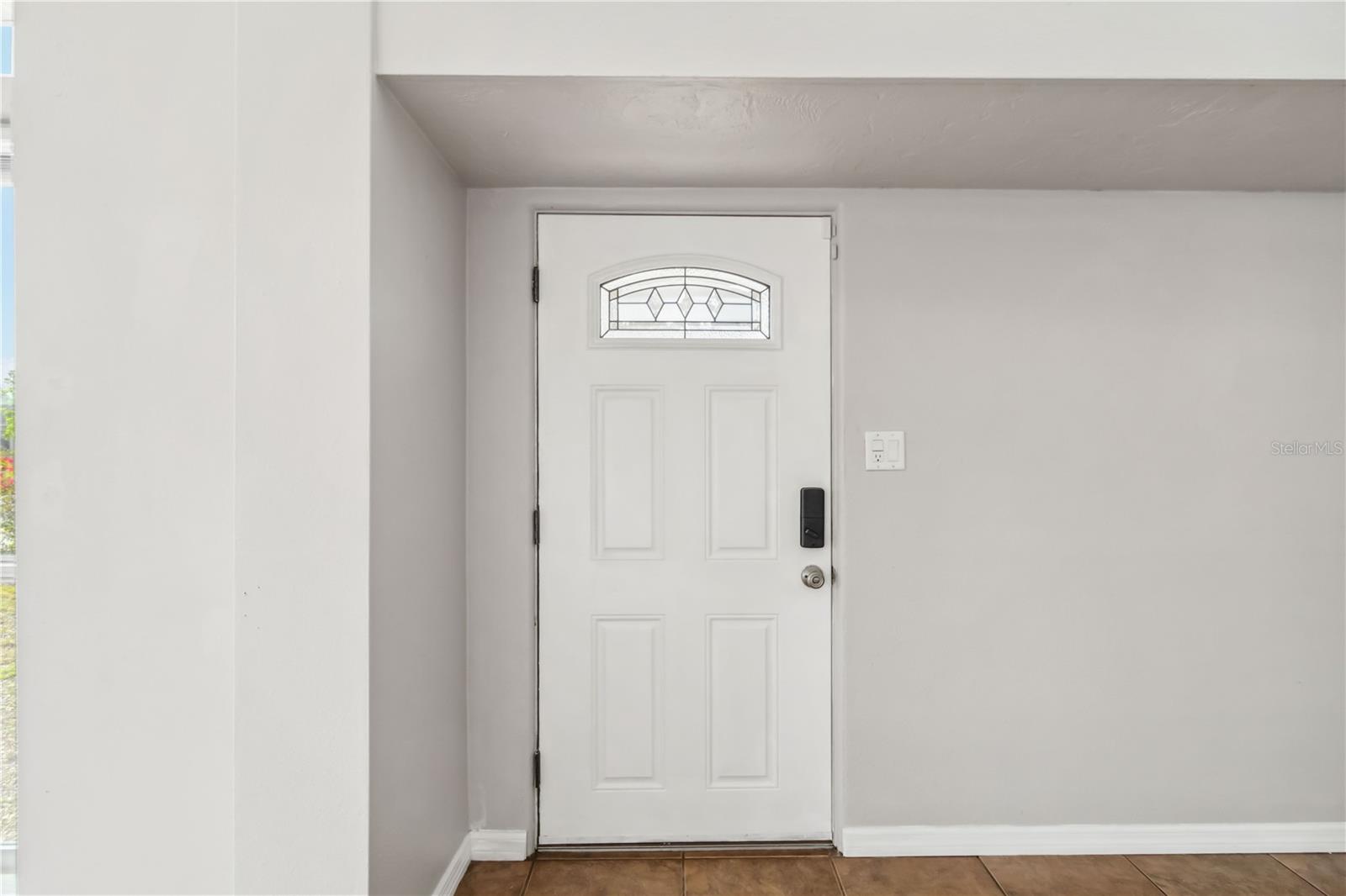 Image 4 of 33 For 2400 Stanford Avenue