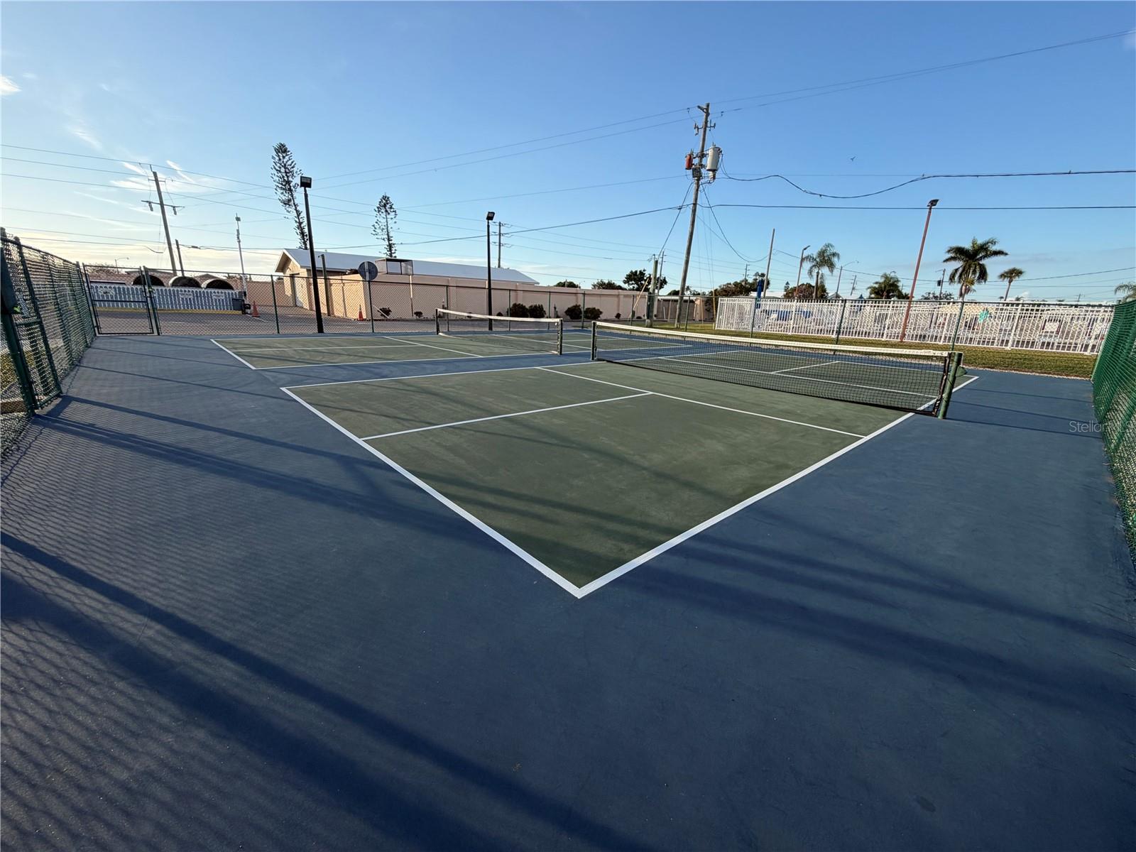 Image 19 of 33 For 5209 4th B Street E