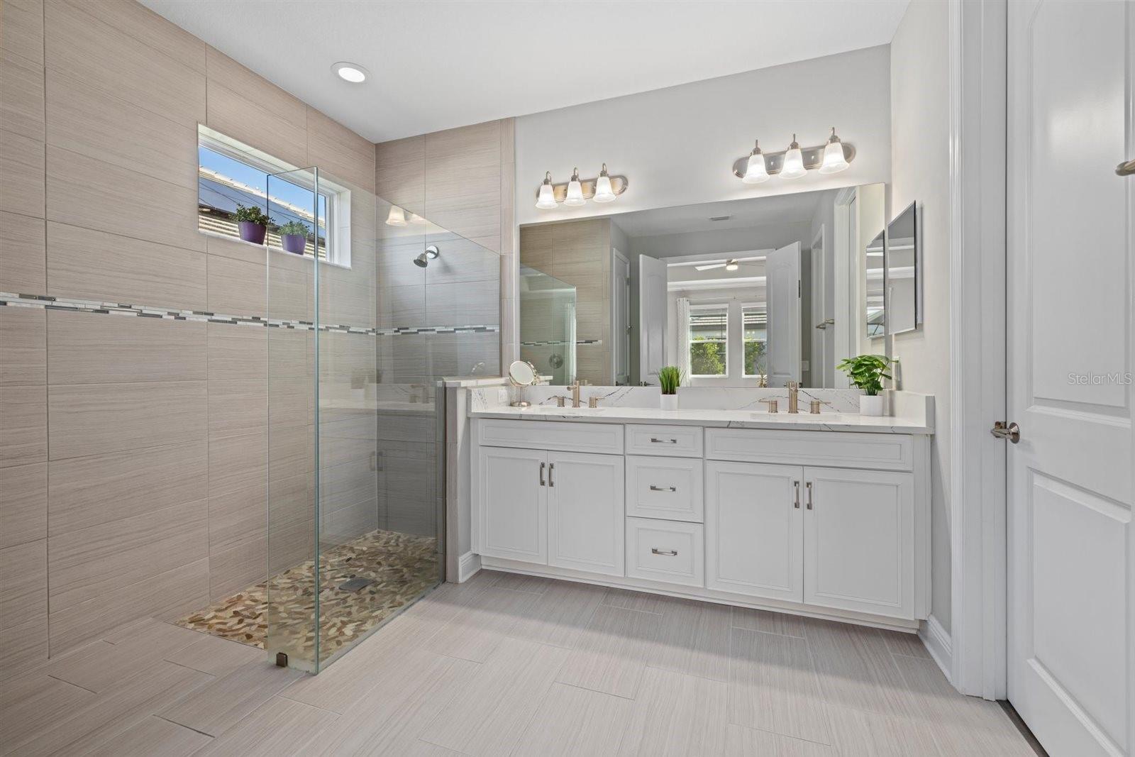 Image 17 of 34 For 2028 Woodleaf Hammock Court