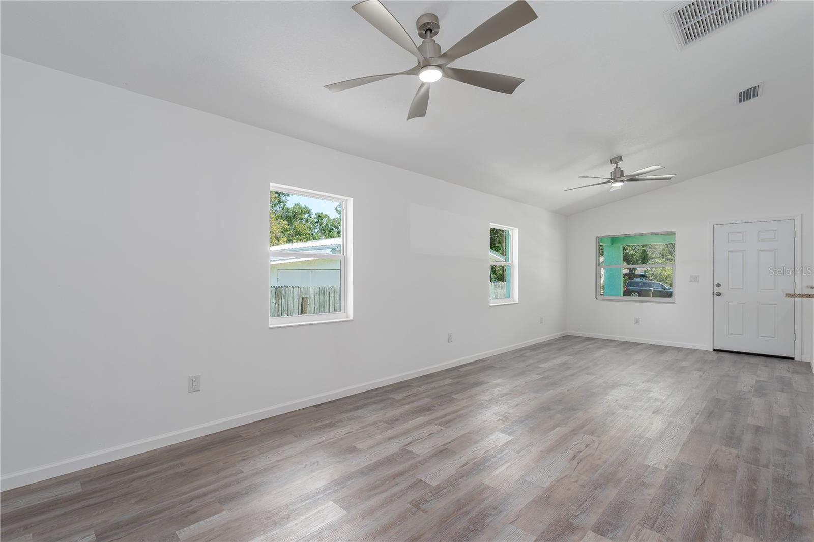 Image 6 of 25 For 3712 19th Street E