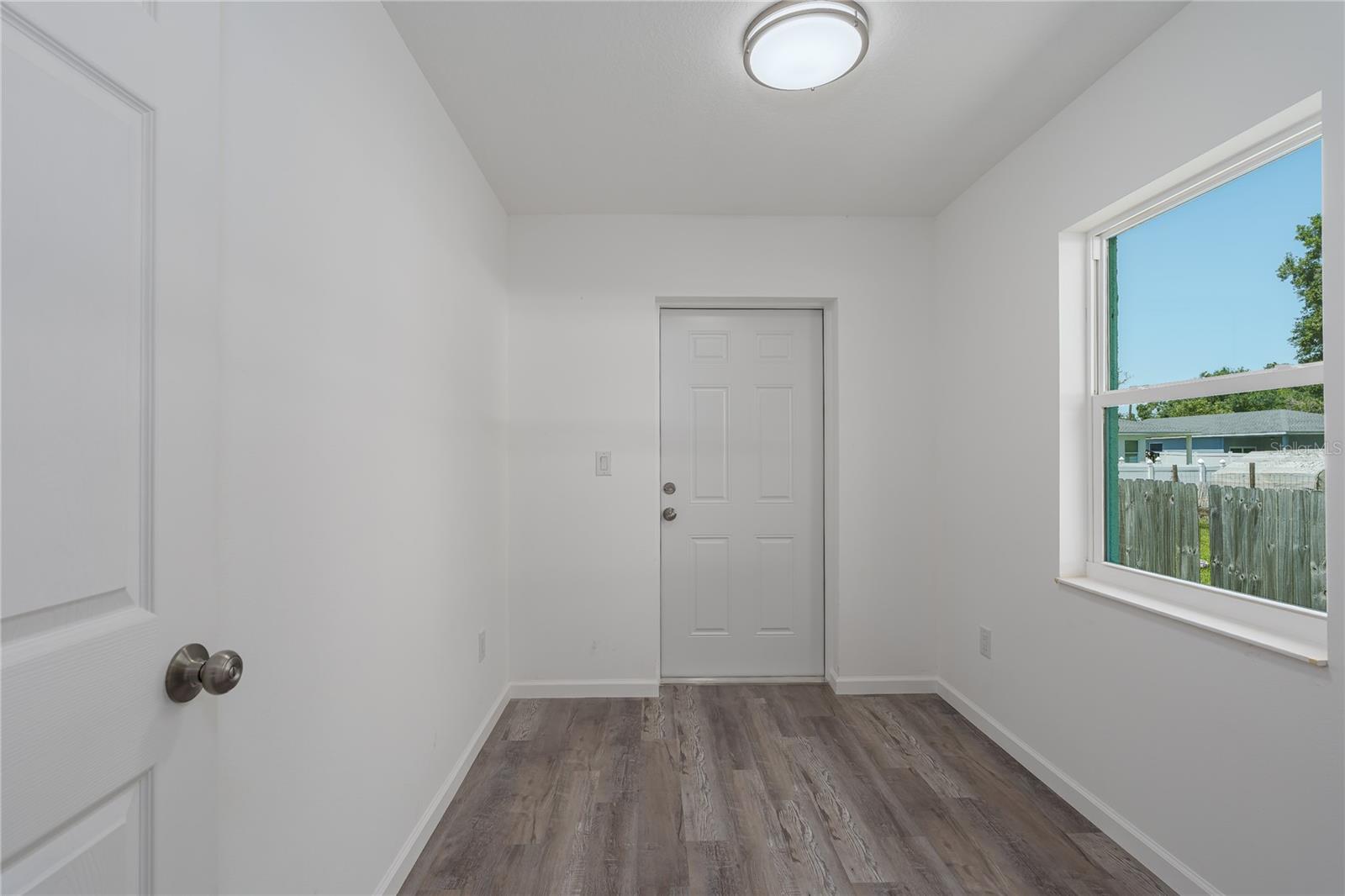 Image 7 of 25 For 3712 19th Street E