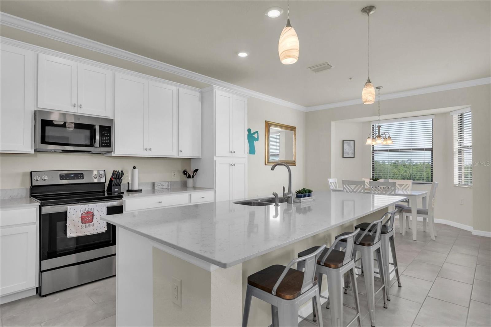 Image 11 of 39 For 17810 Gawthrop Drive 406
