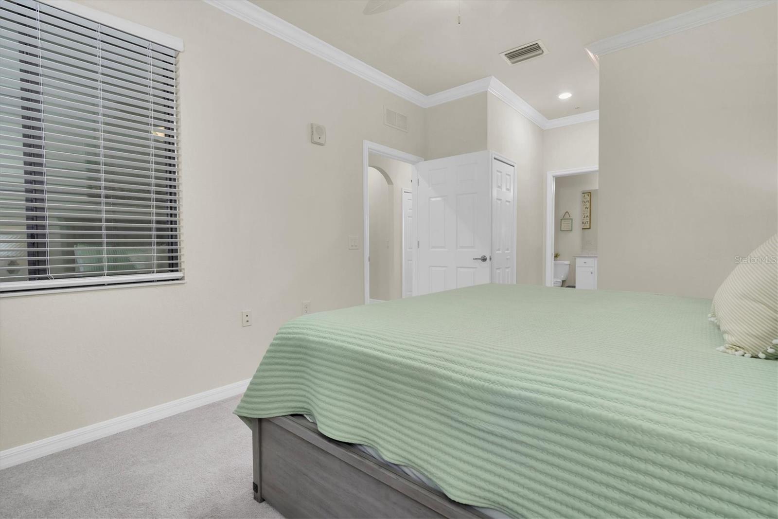 Image 16 of 39 For 17810 Gawthrop Drive 406