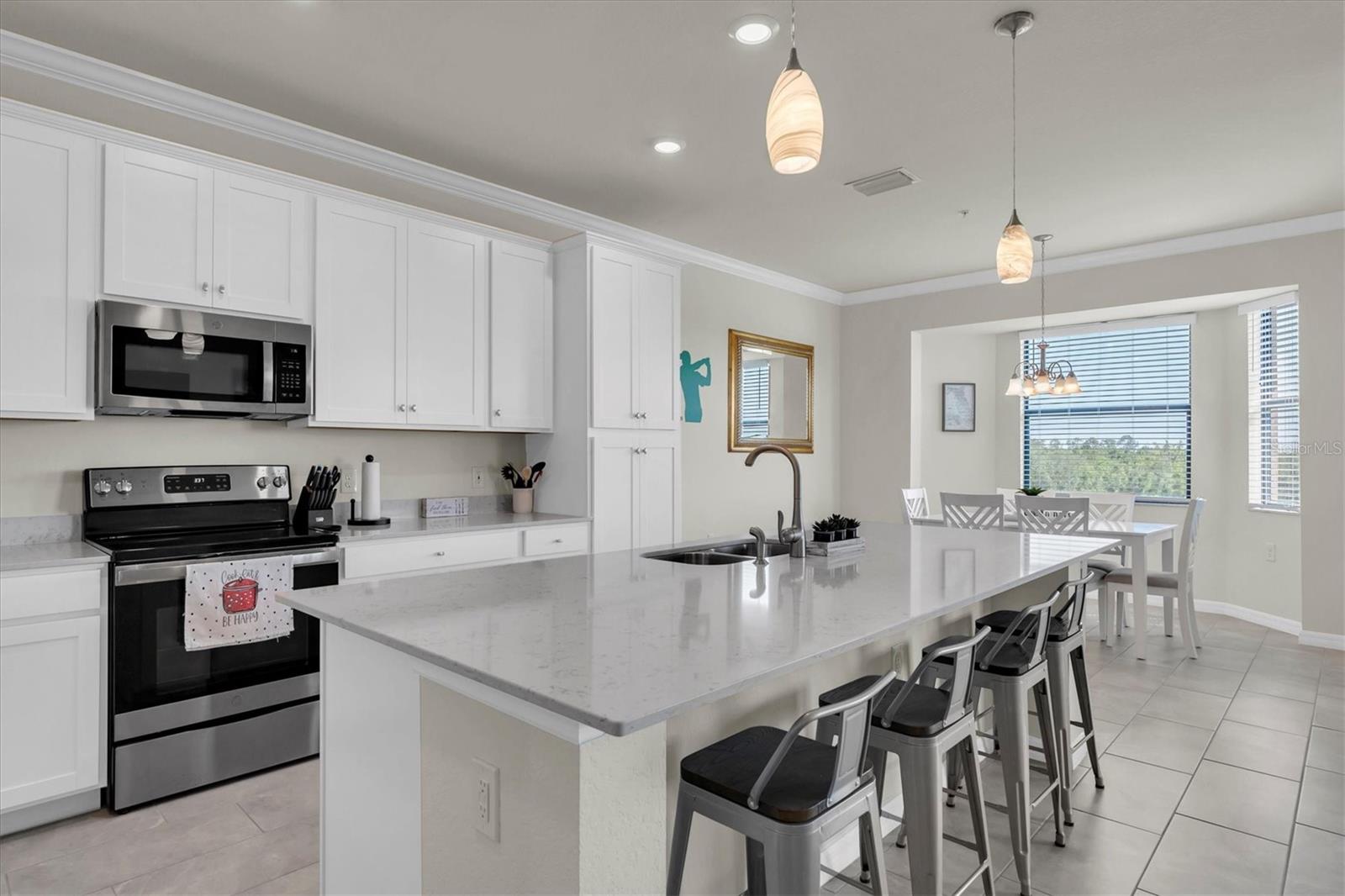 Image 6 of 39 For 17810 Gawthrop Drive 406