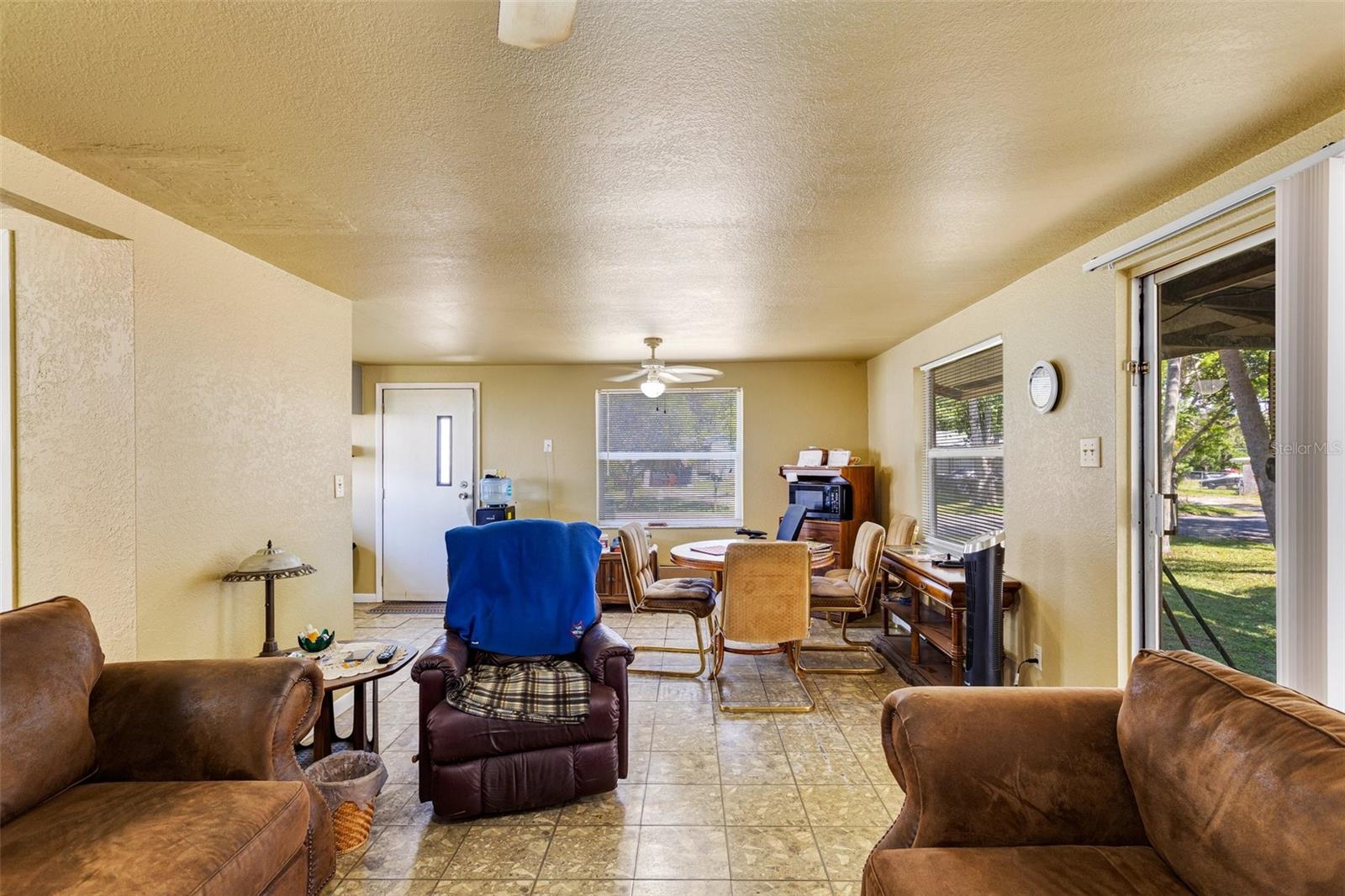 Image 16 of 24 For 409 Olive Avenue