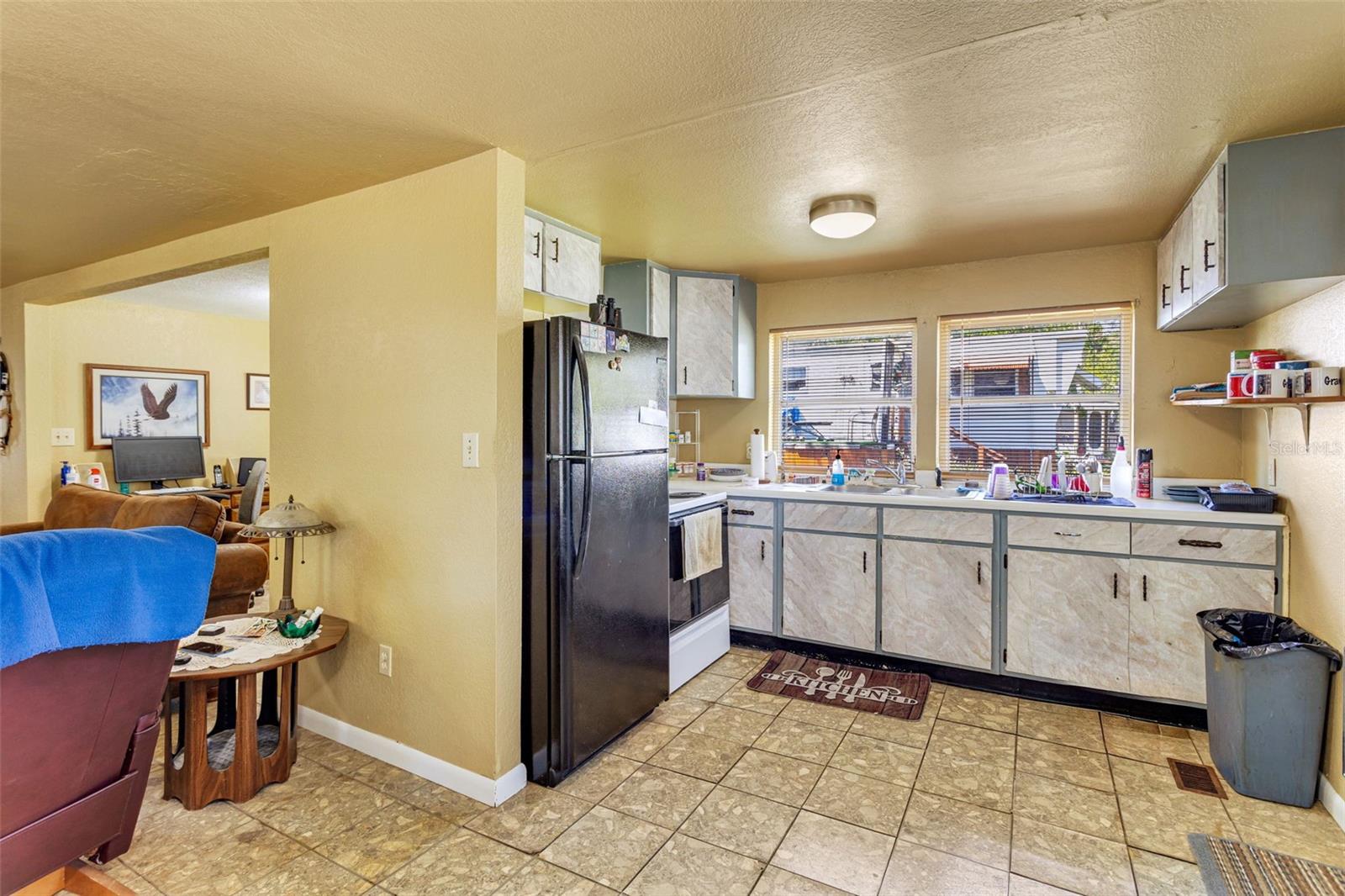 Image 7 of 24 For 409 Olive Avenue