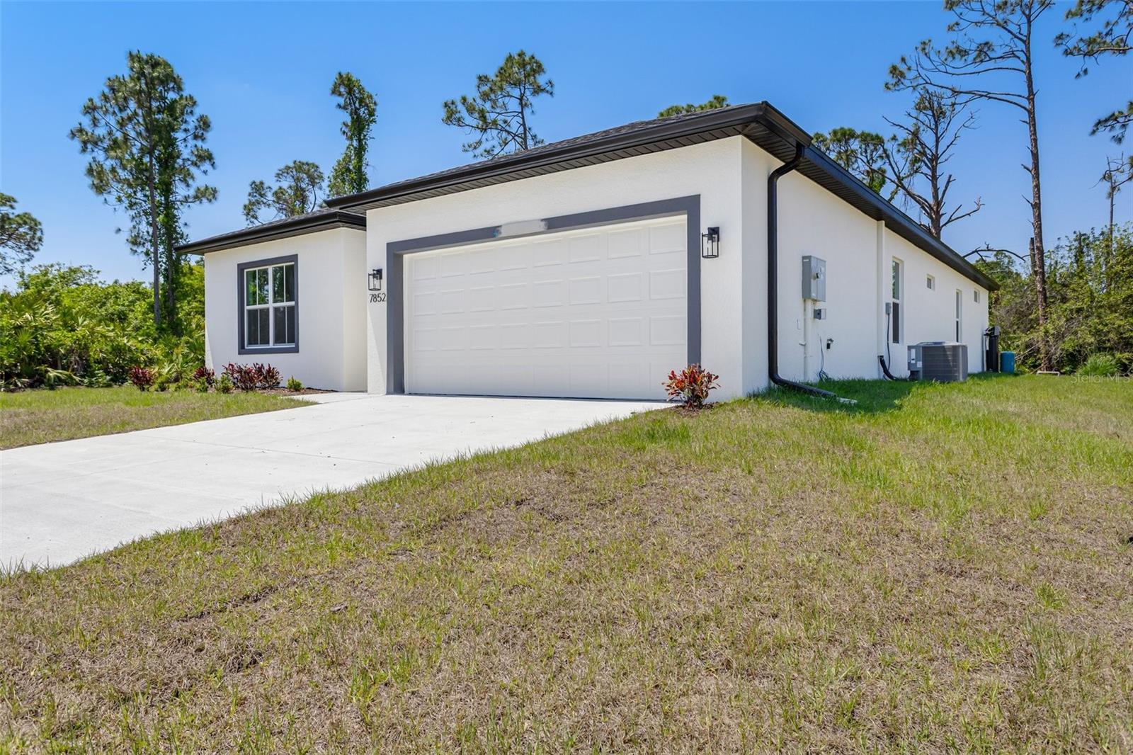 Image 31 of 32 For 2290 Beeville Avenue