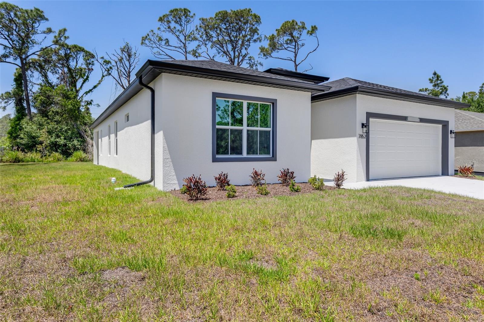 Image 32 of 32 For 2290 Beeville Avenue