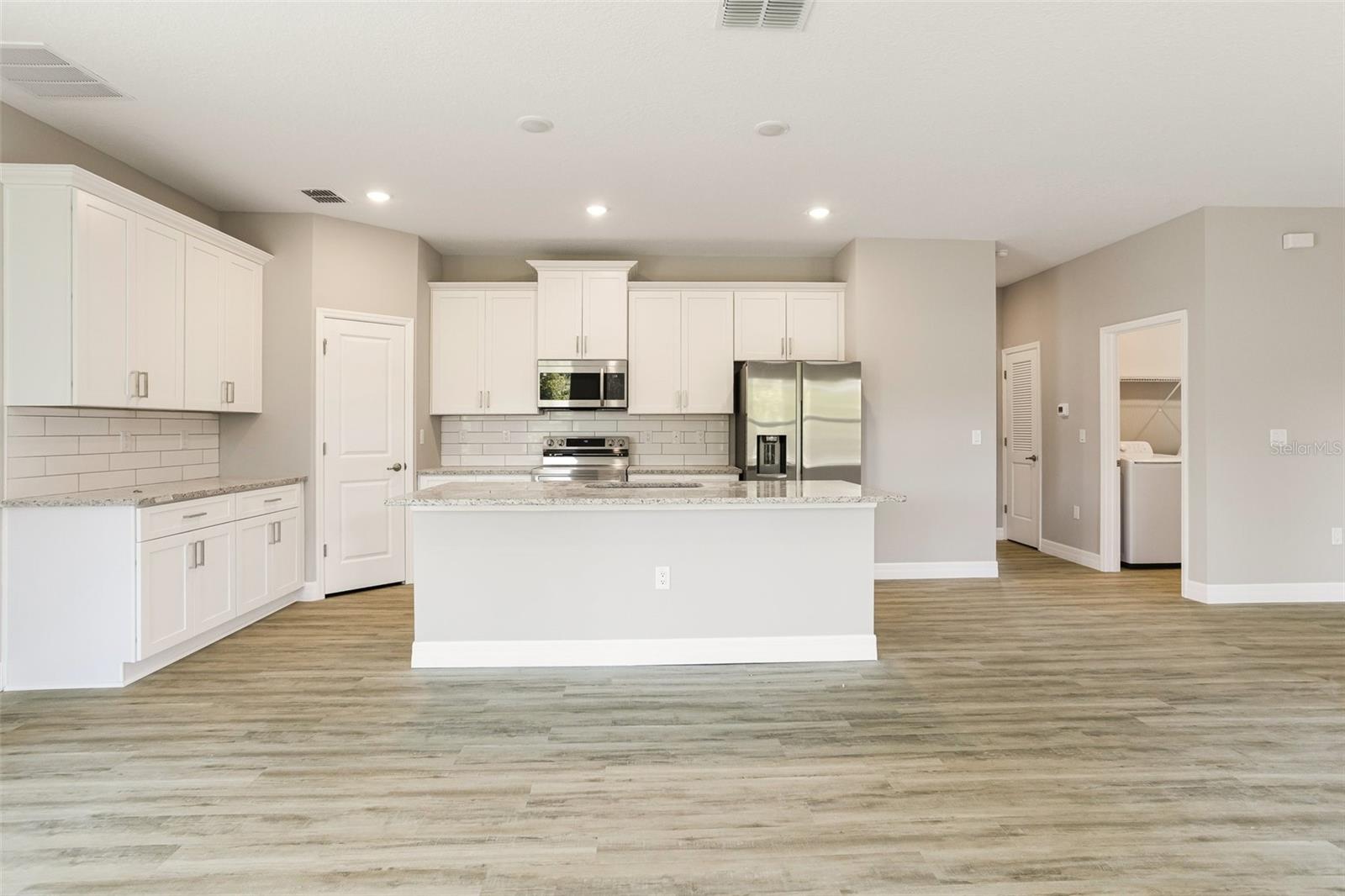 Image 7 of 32 For 2290 Beeville Avenue