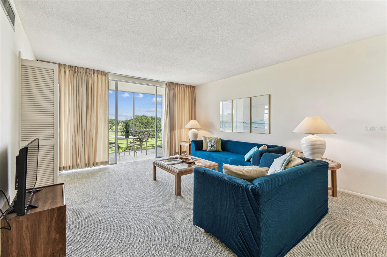 Image 15 of 34 For 7461 Country Club Dr N 408