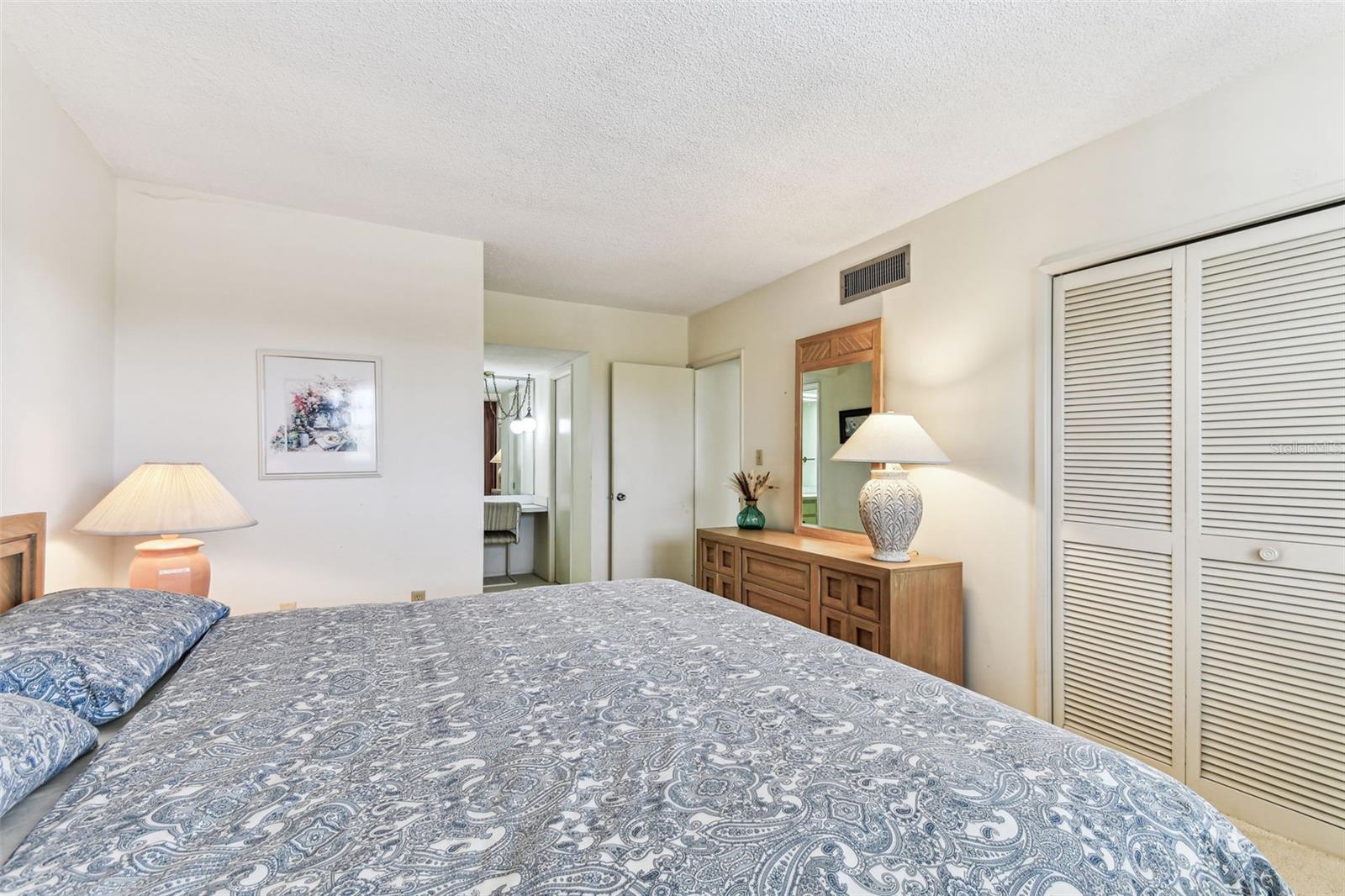 Image 20 of 34 For 7461 Country Club Dr N 408
