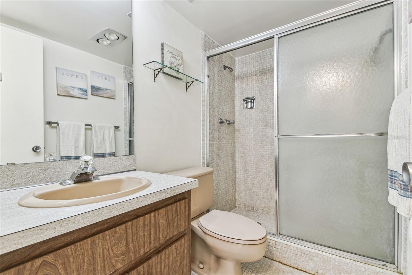 Image 27 of 34 For 7461 Country Club Dr N 408
