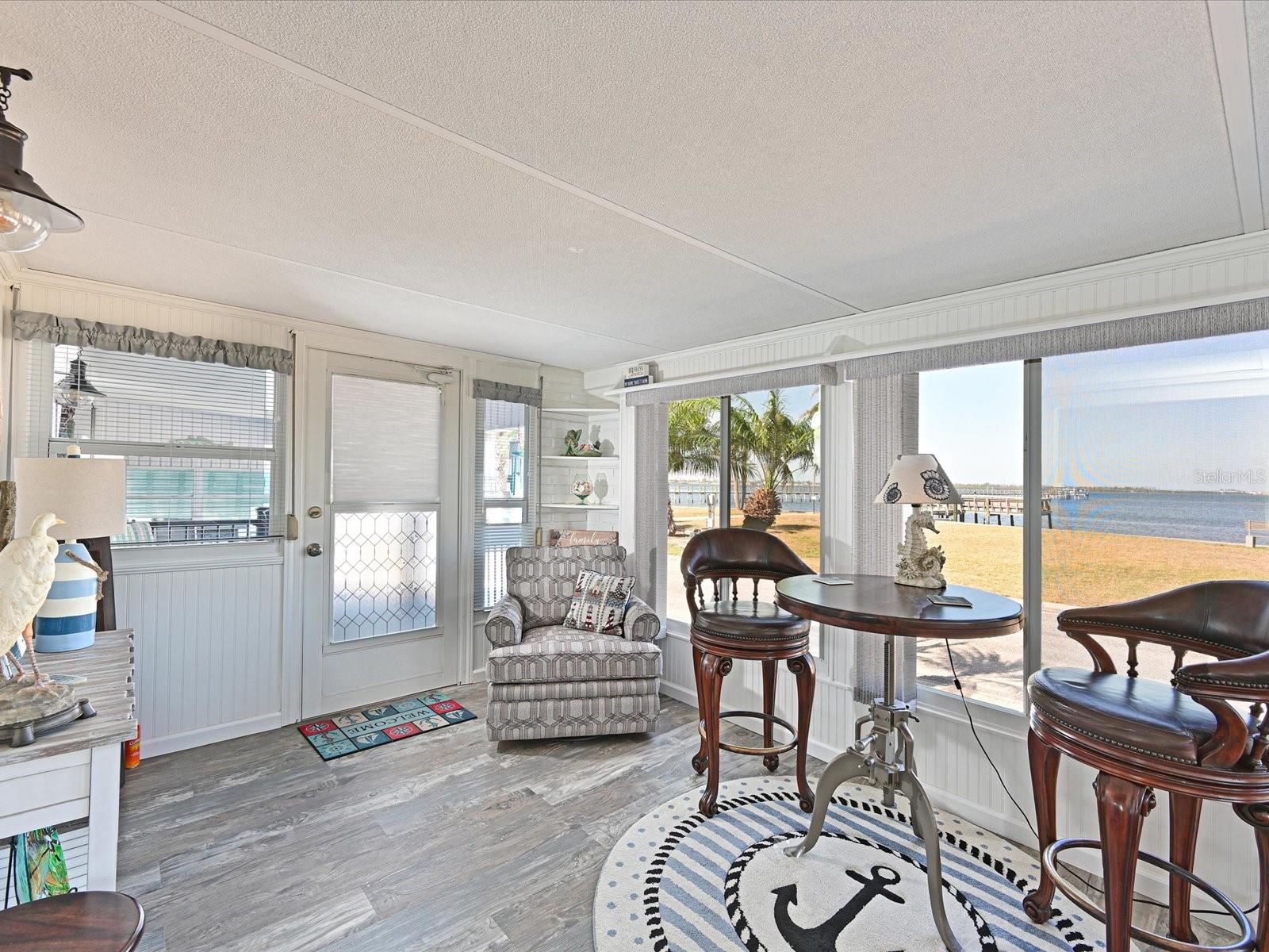 Image 10 of 41 For 2107 Palma Sola Boulevard 97
