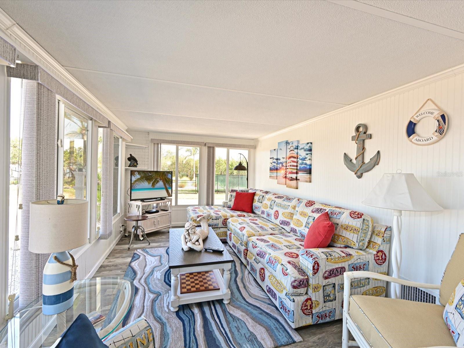Image 11 of 41 For 2107 Palma Sola Boulevard 97