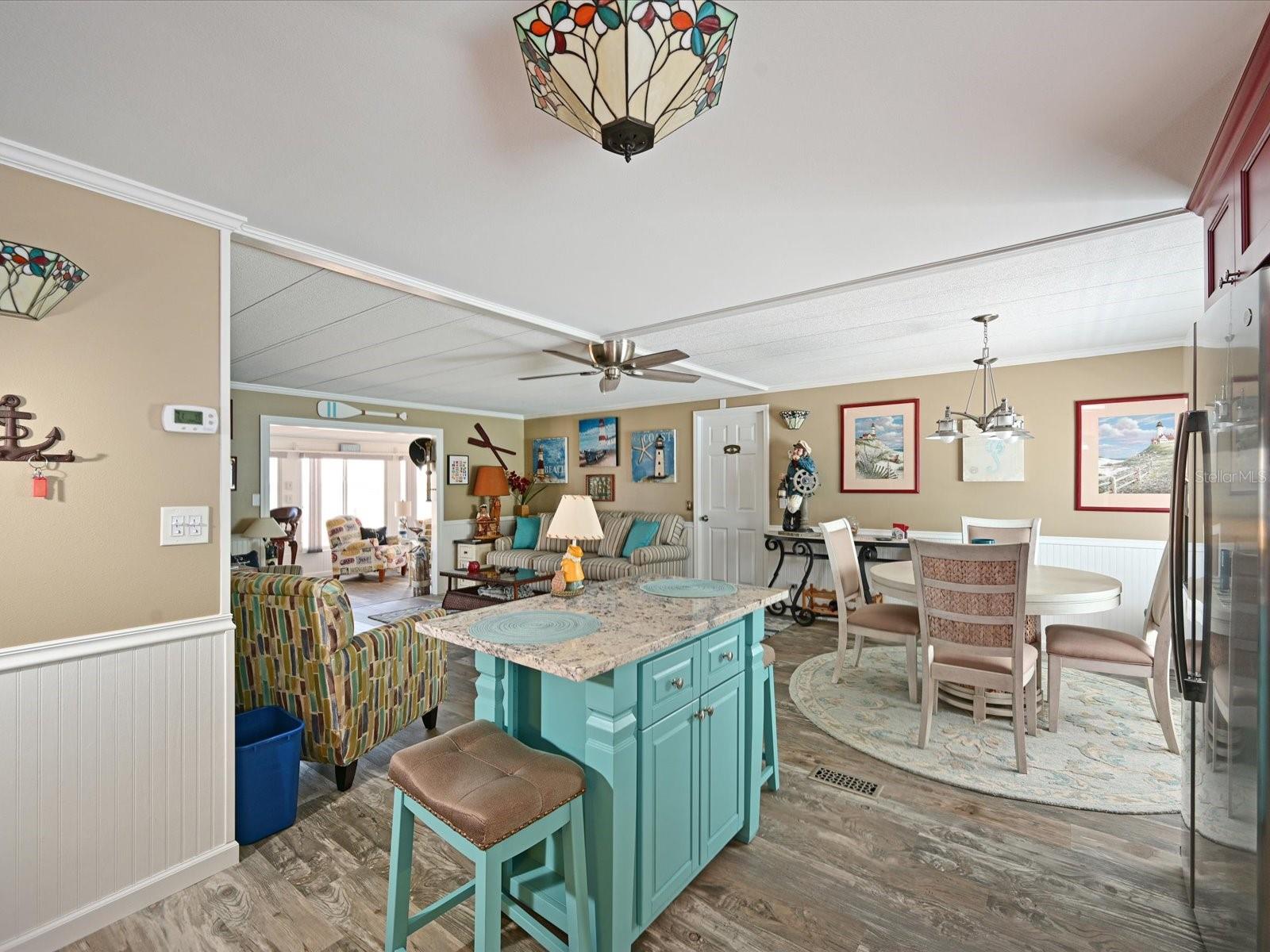 Image 19 of 41 For 2107 Palma Sola Boulevard 97