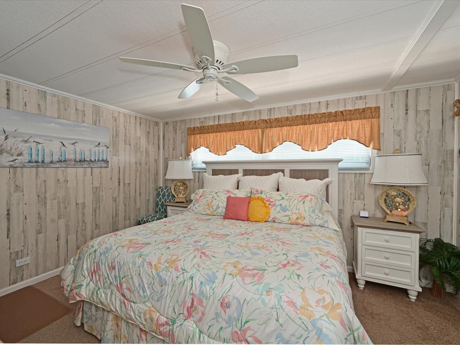 Image 20 of 41 For 2107 Palma Sola Boulevard 97