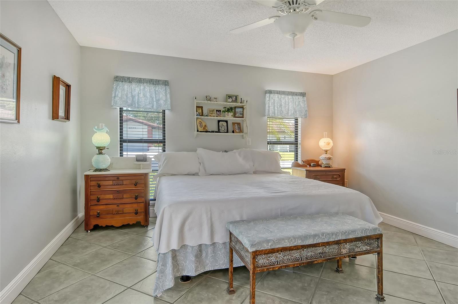 Image 17 of 28 For 6007 Vivienda Drive 29