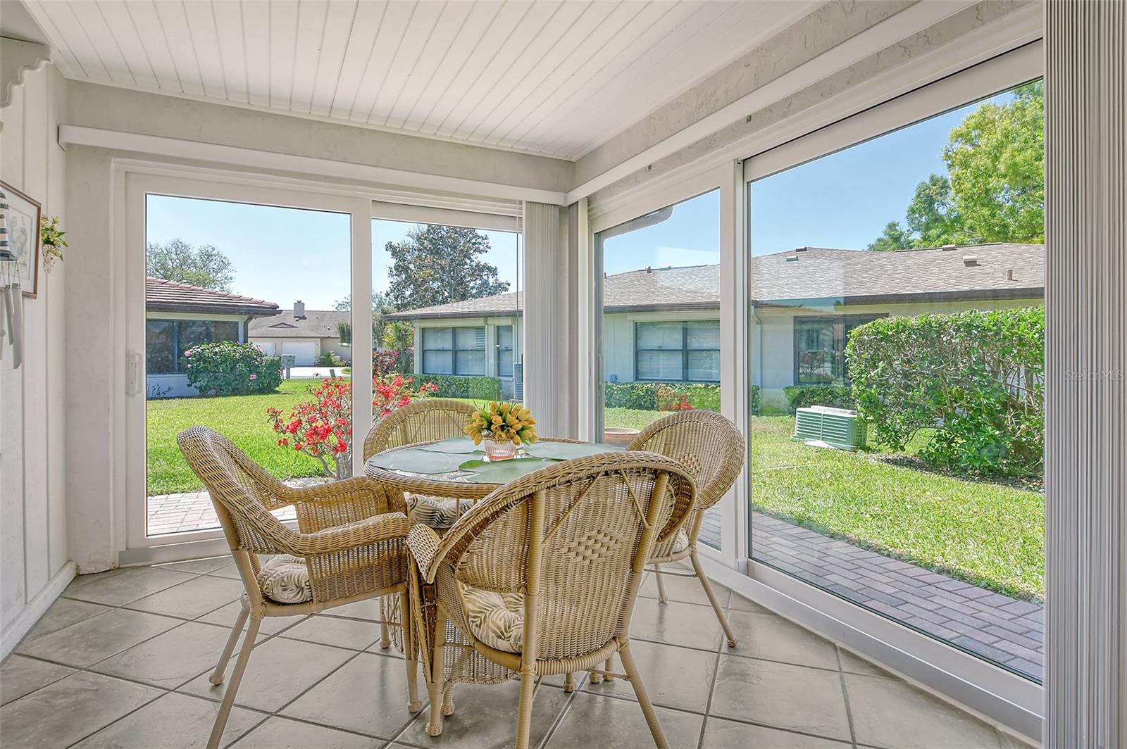 Image 9 of 28 For 6007 Vivienda Drive 29