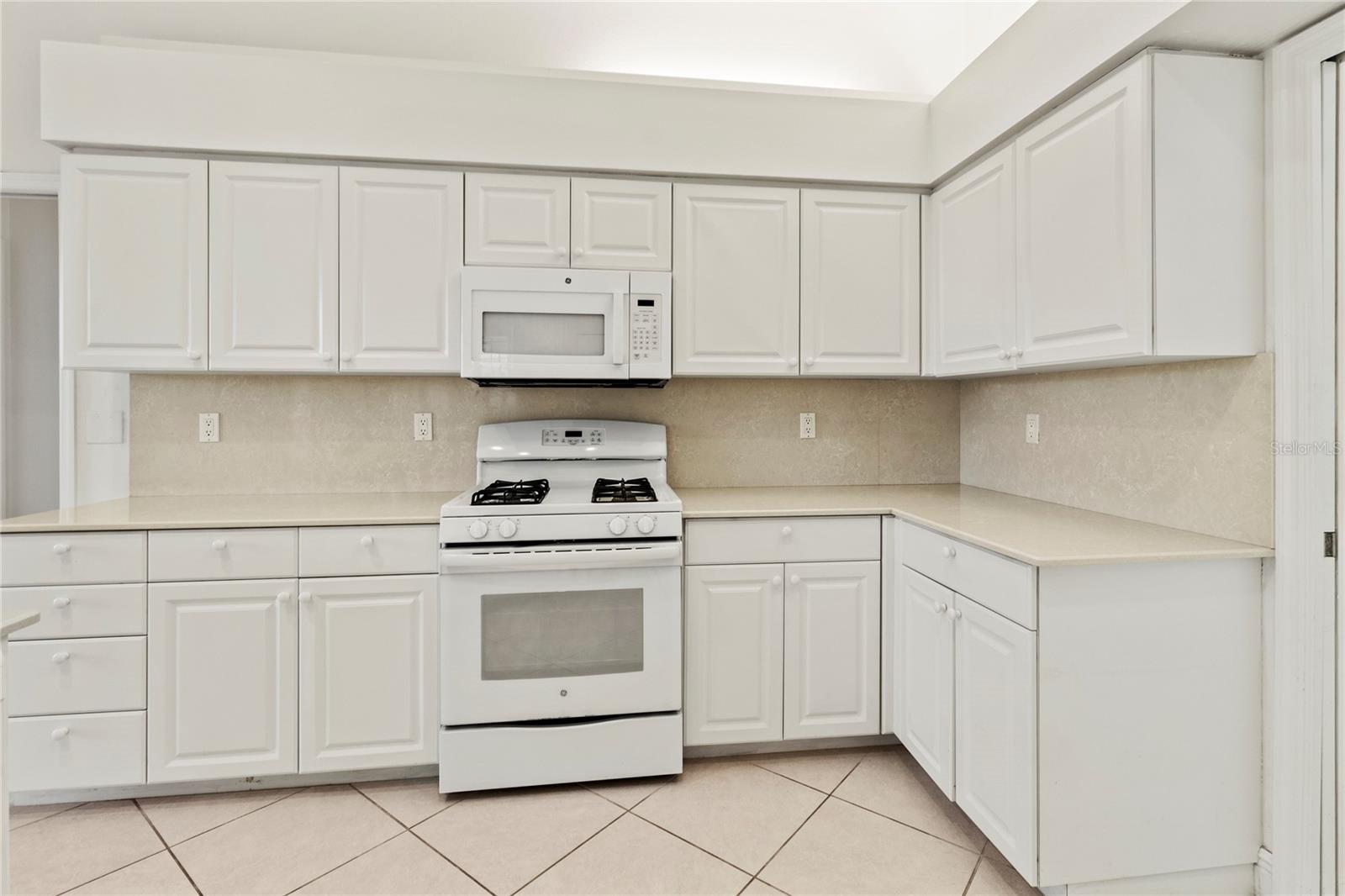 Image 11 of 47 For 4613 Sweetmeadow Circle
