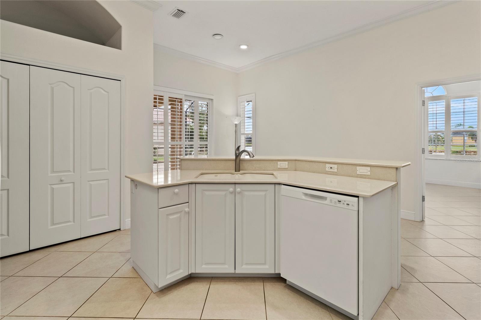 Image 13 of 47 For 4613 Sweetmeadow Circle