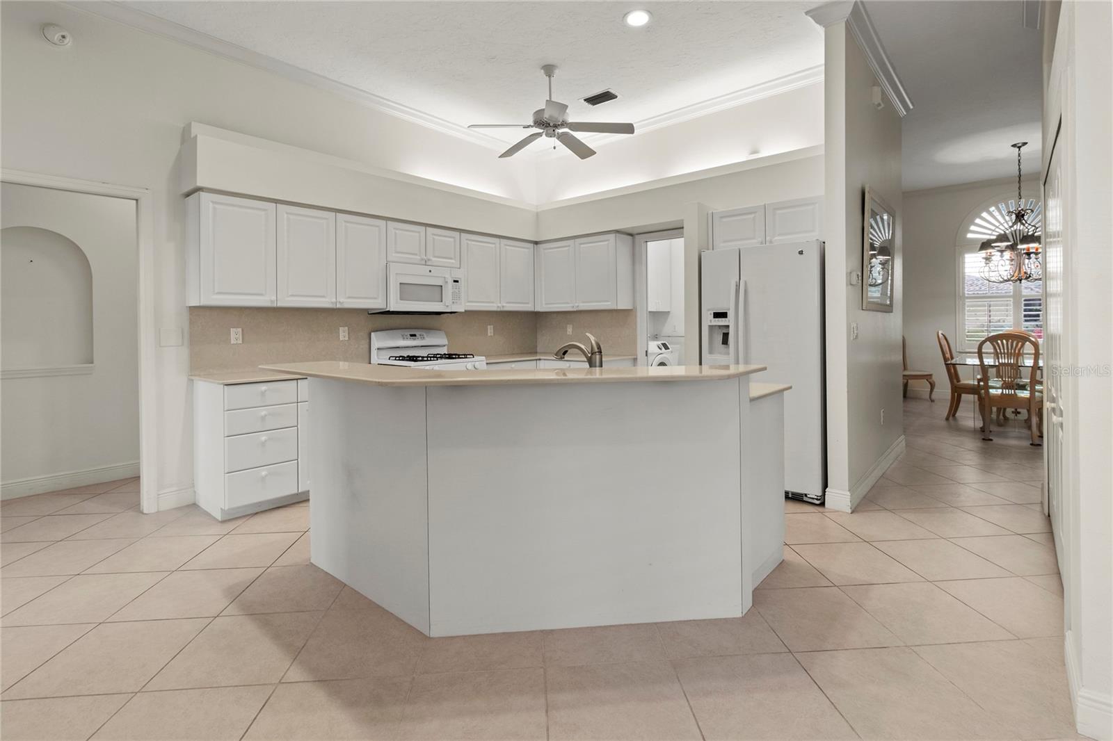 Image 15 of 47 For 4613 Sweetmeadow Circle