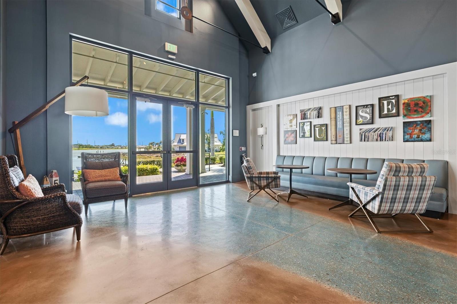 Image 76 of 79 For 8107 Slipway Drive