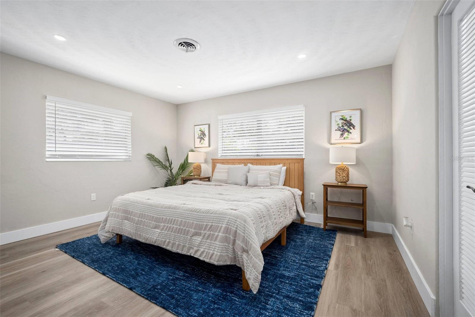 Image 23 of 41 For 3130 Key Way