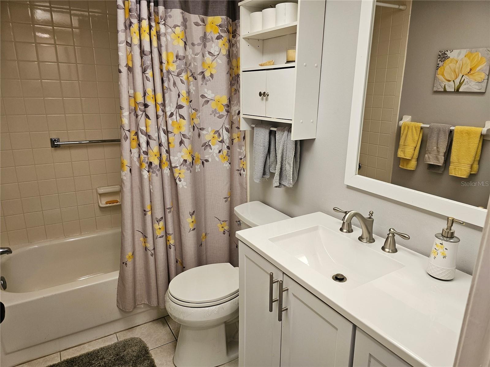 Image 16 of 28 For 425 30th Avenue W C104