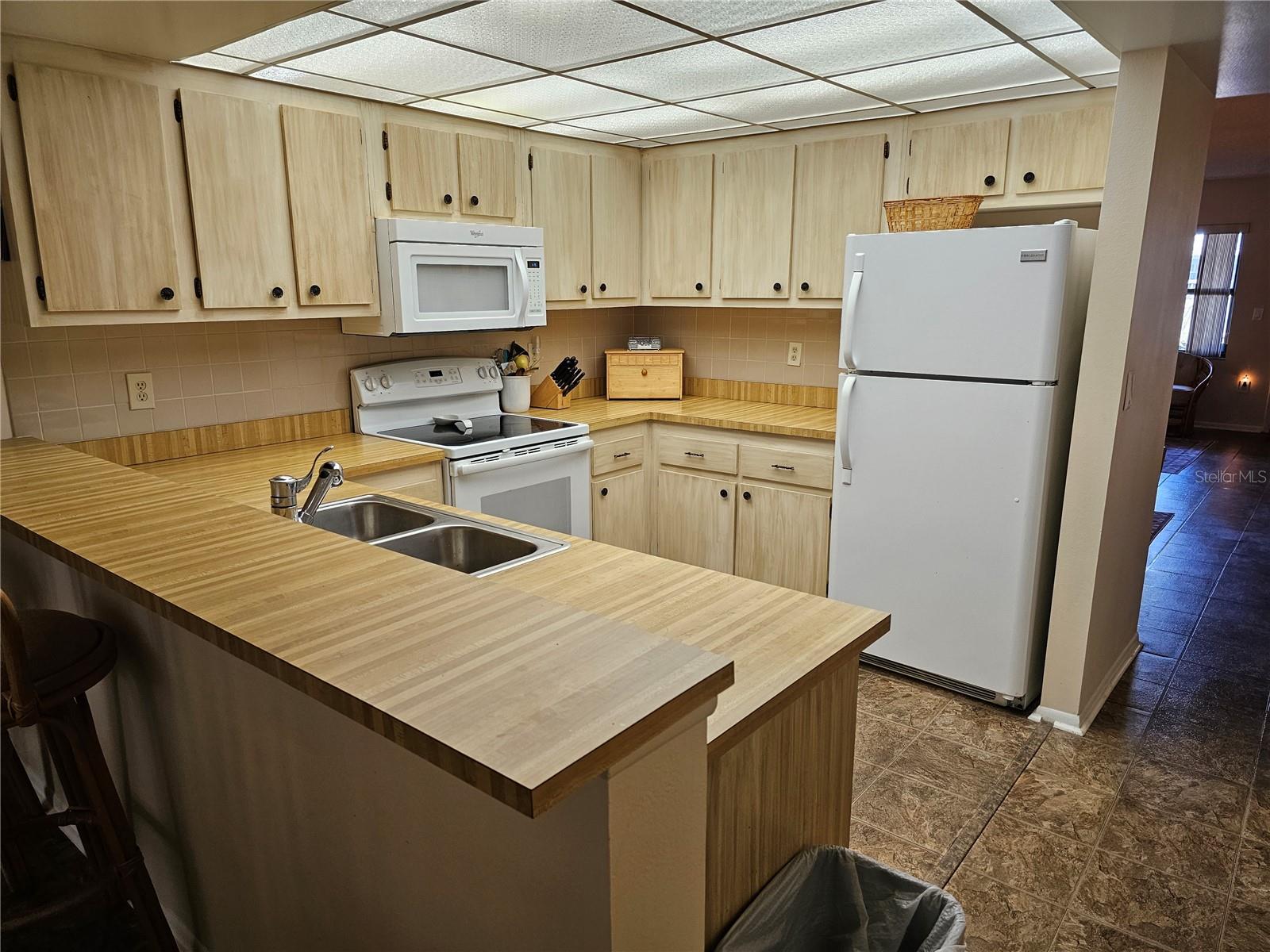 Image 6 of 28 For 425 30th Avenue W C104