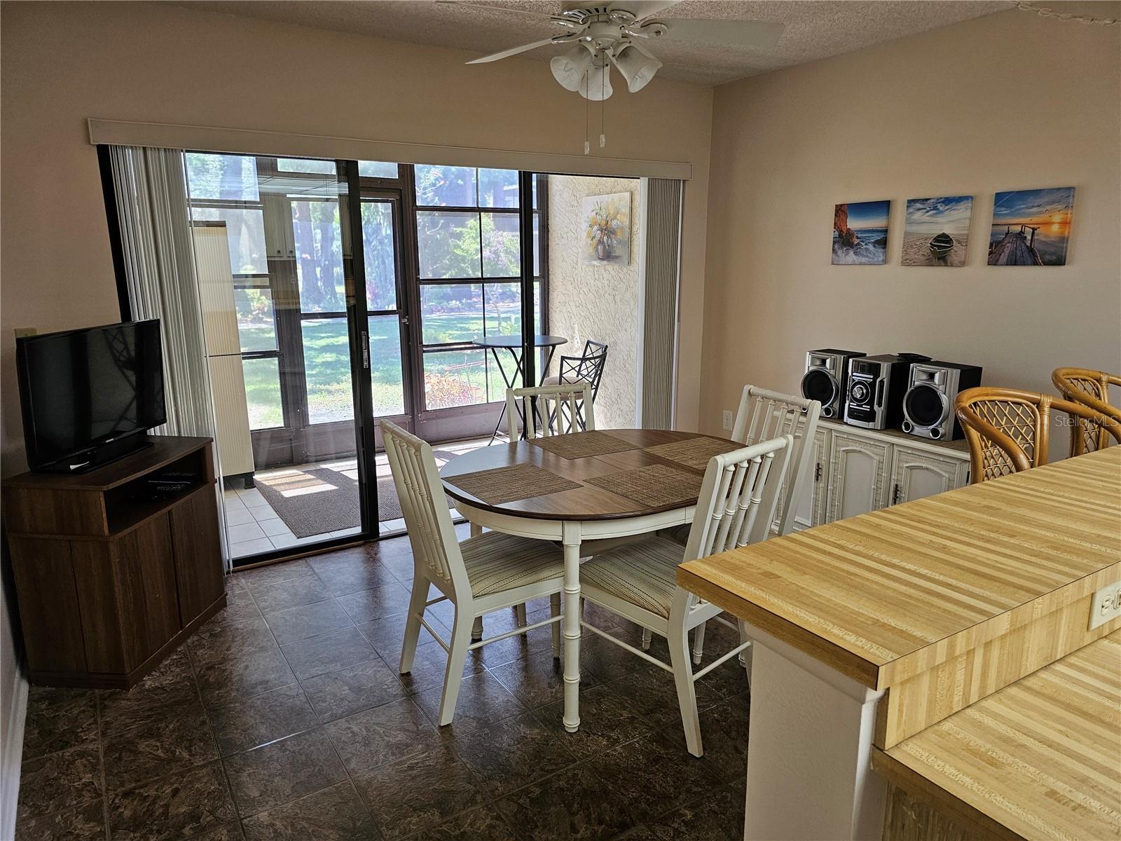 Image 7 of 28 For 425 30th Avenue W C104